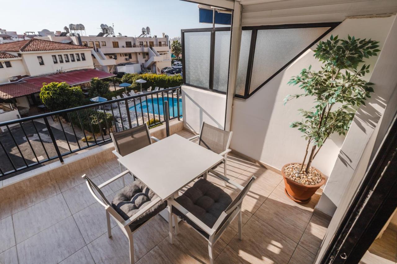 Alexis - Modern 2-bedroom With Swimming Pool Pafos