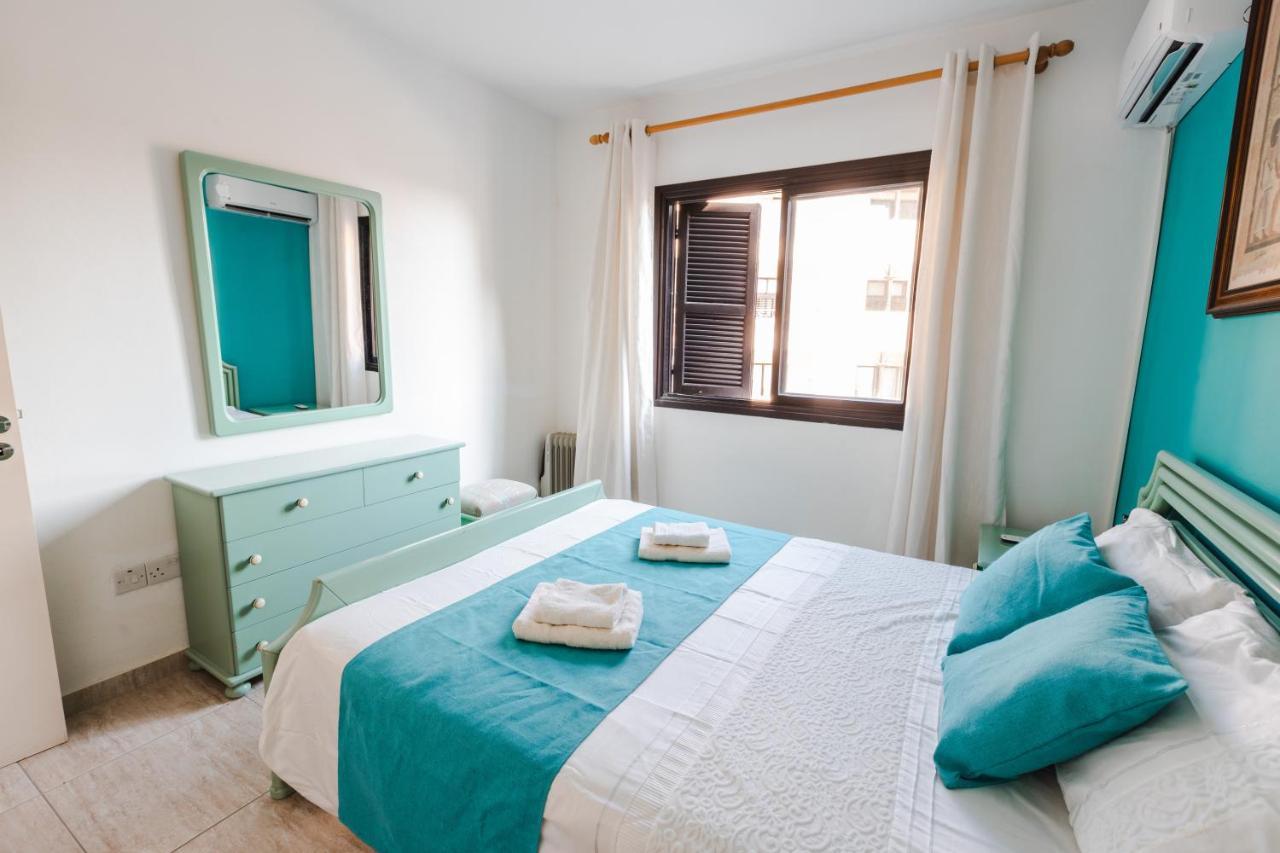 Apartment Alexis - Modern 2-bedroom With Swimming Pool *