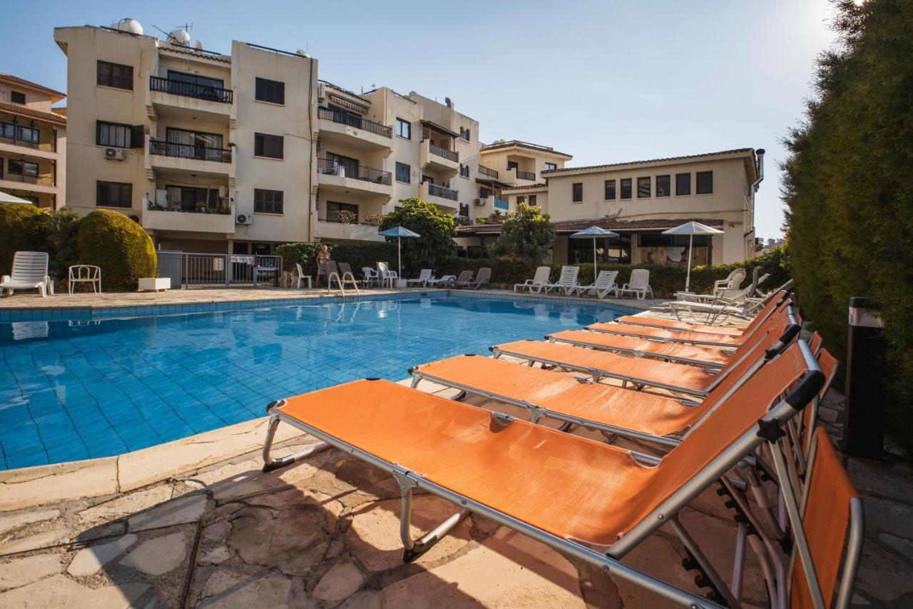 Alexis - Modern 2-bedroom With Swimming Pool *